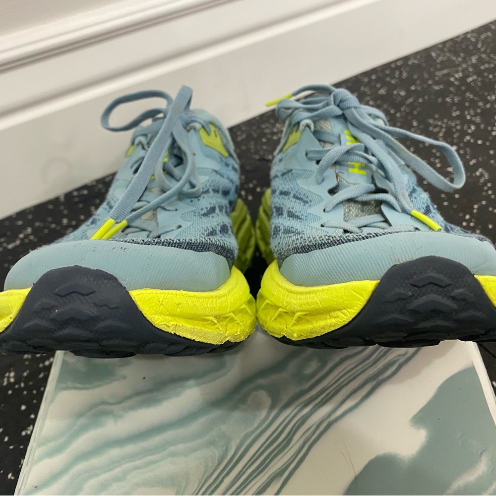 Hoka  One One Speedgoat 5 men’s 8.5D Athletic Shoes in Blue and Neon Yellow - Picture 5 of 10